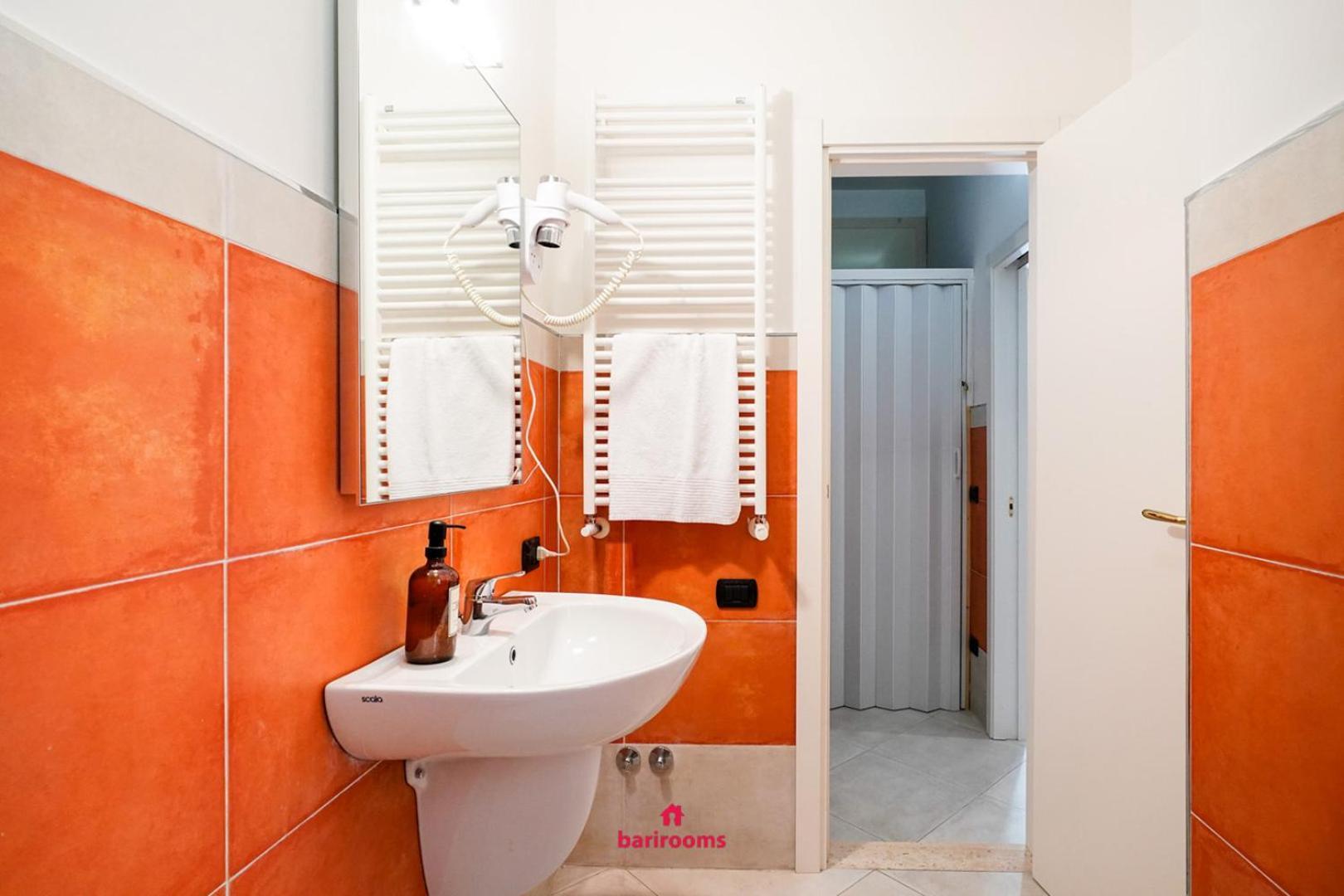 Barirooms Piccinni Exterior foto